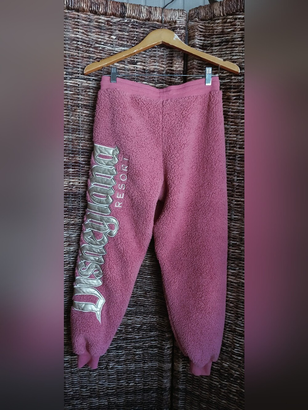Disney Spirit Jersey Rose Gold Disneyland Resort Sherpa Joggers Women’s Size XS